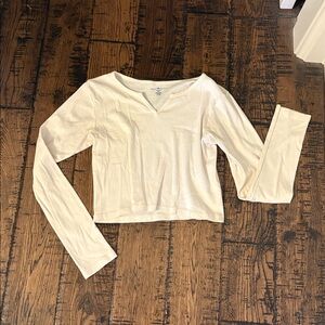 Brandy Melville Cream Long-Sleeve Cropped V-Notch Top